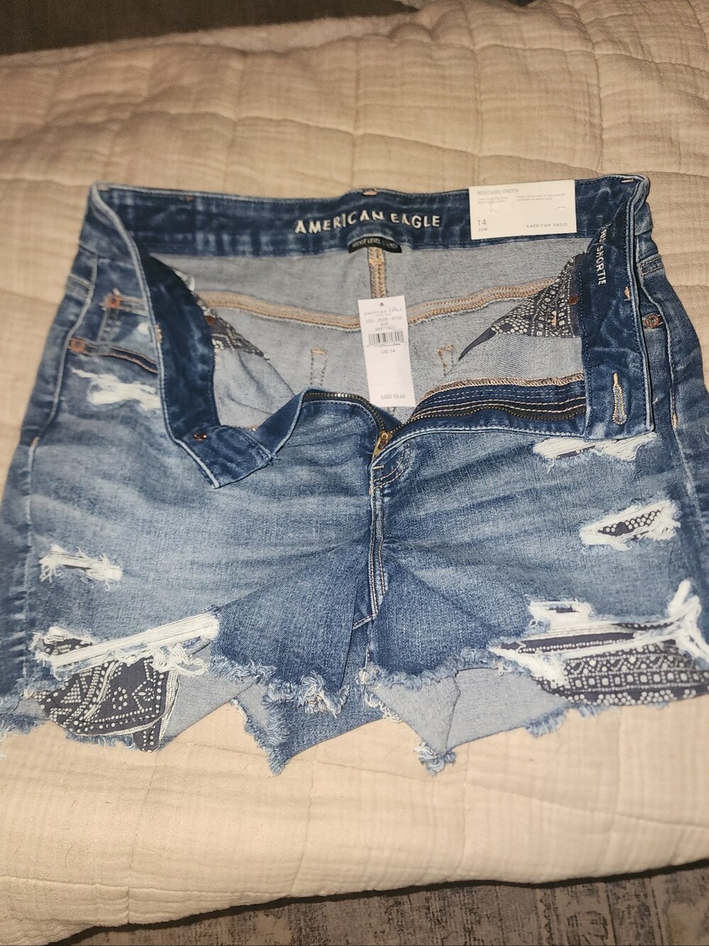 NWT American Eagle Curvy Mom Shorts Distressed Next Level Stretch 14 32W